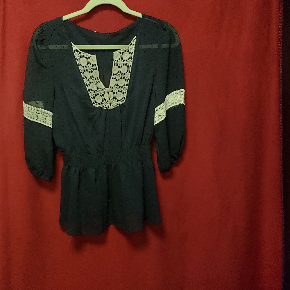 Vintage Seduzione-Sheer Floral Crochet neckline & trim Top/elastic waist/S/nwot